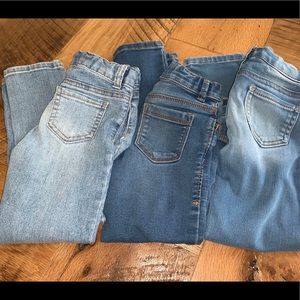 Little girls size 5T jeans lot